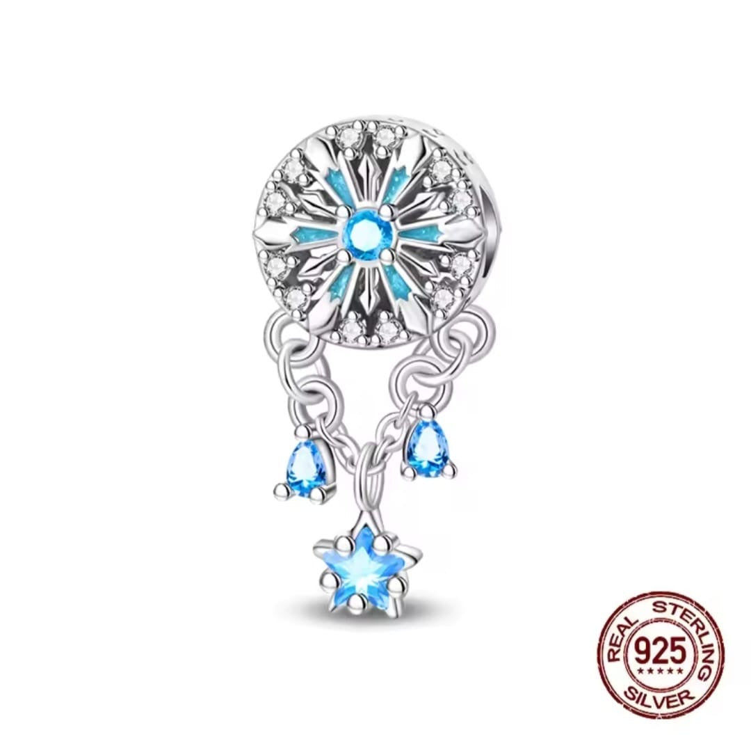 Merry Crystal Star Charm