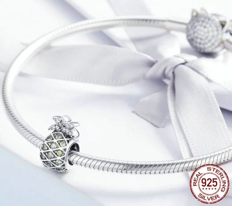 Sparkling Pinaple Bead Charm