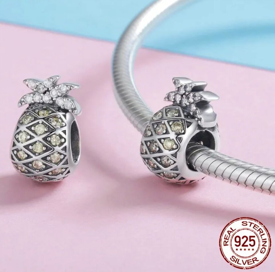 Sparkling Pinaple Bead Charm