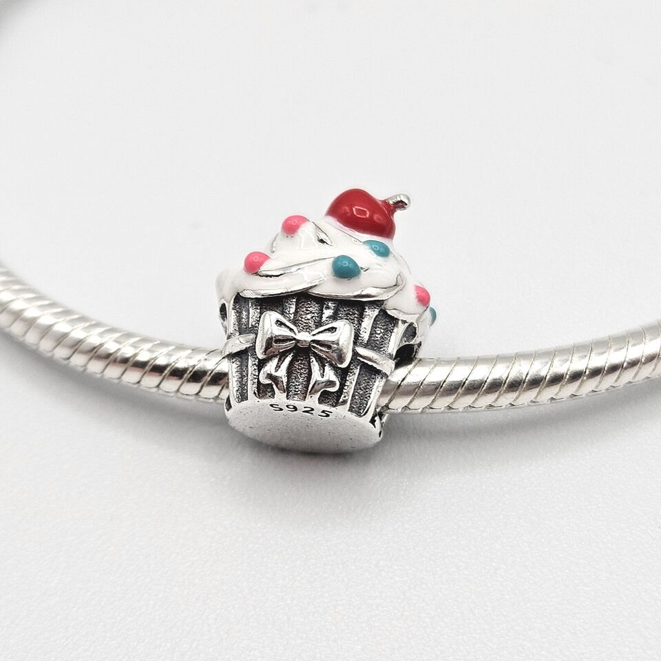 Cupcake Muffin Charm
