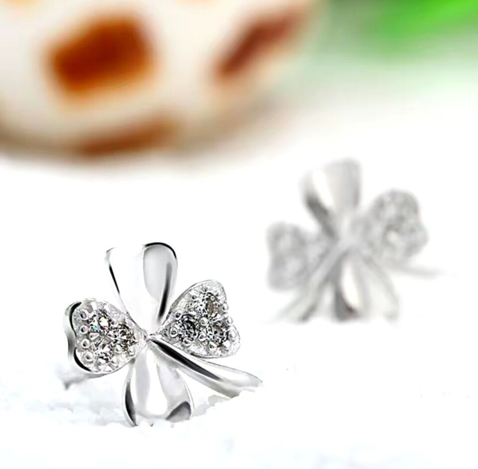 Sparkling Zirconia Lucky Clover Stud Earring