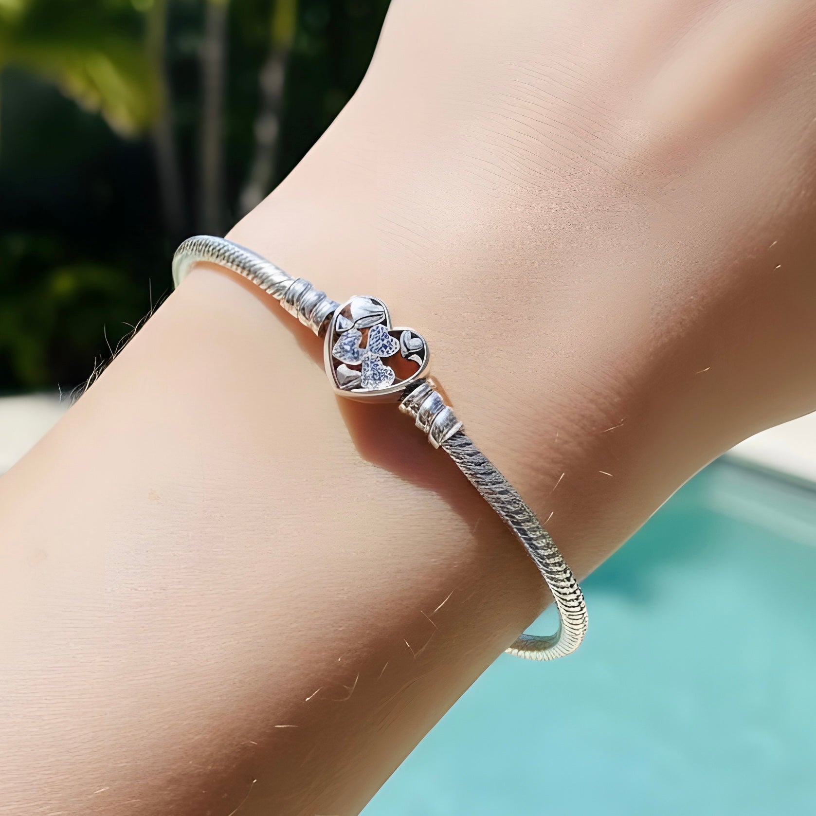 Sparkling Heart Charm Bracelet