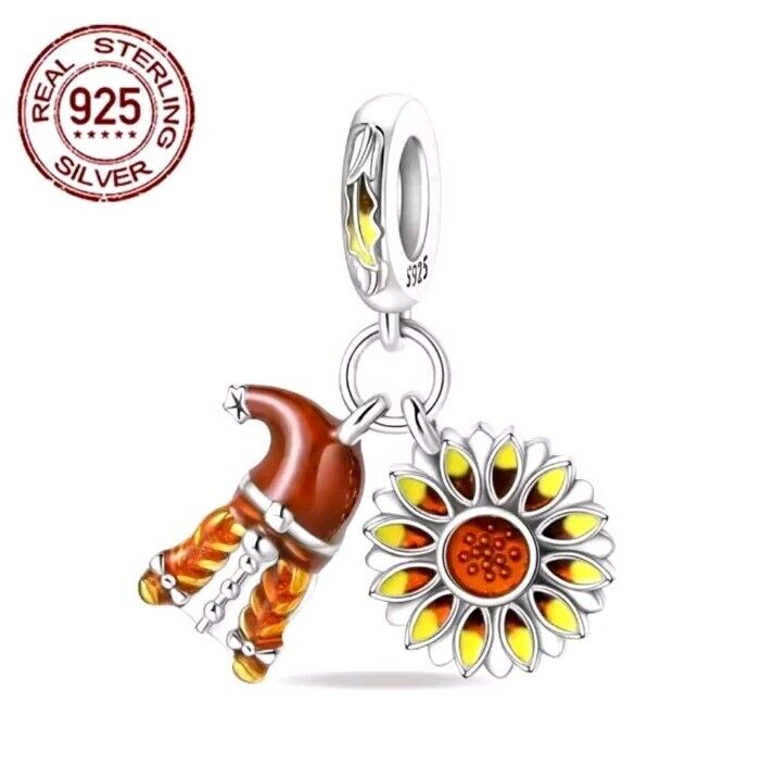 Gnome & Daisy Flower Dangle Charm