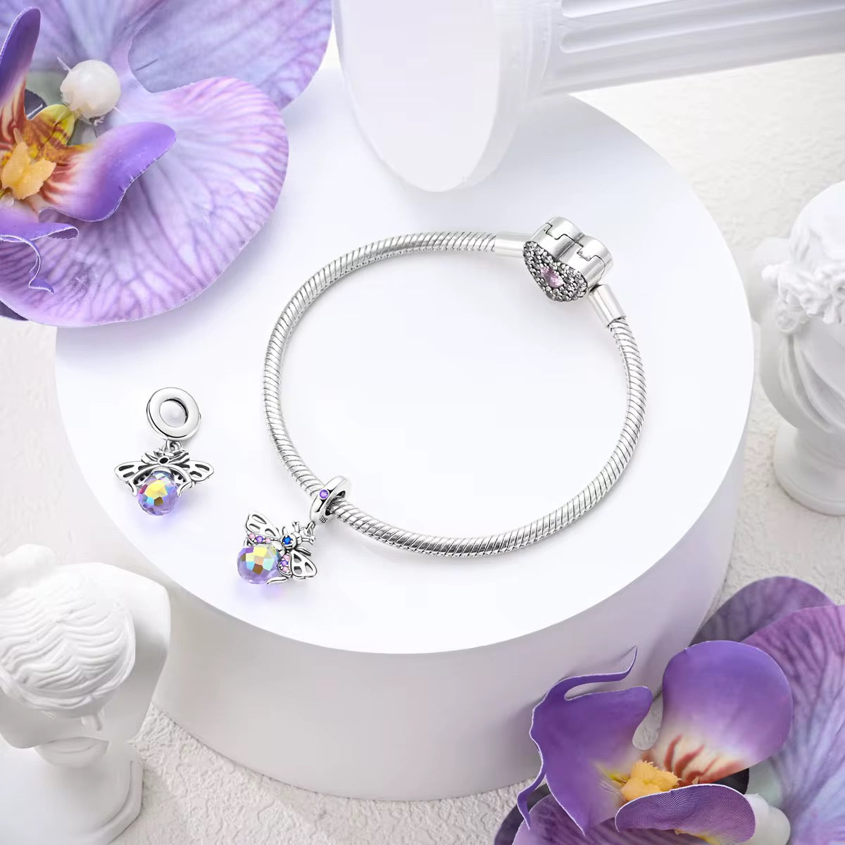 Sparkling Bee Dangle Charm