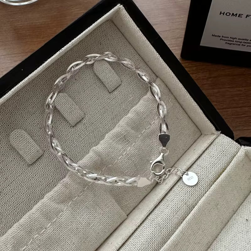 Silver Twist Elegance Bracelet