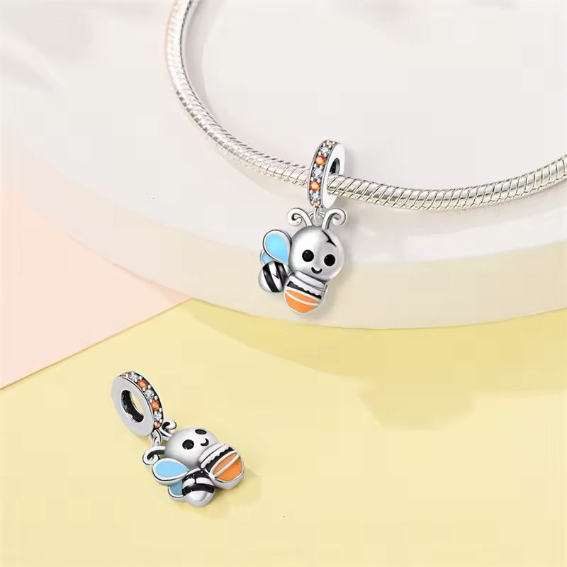 Bee Dangle Charm