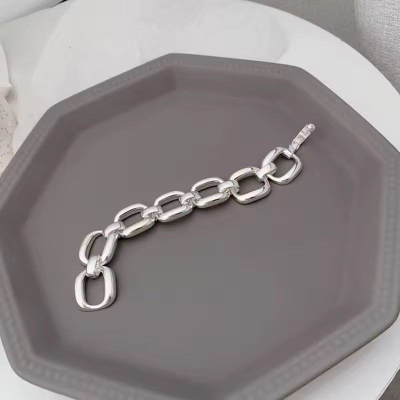 Bold Elegance Silver Chain Bracelet - bellissi