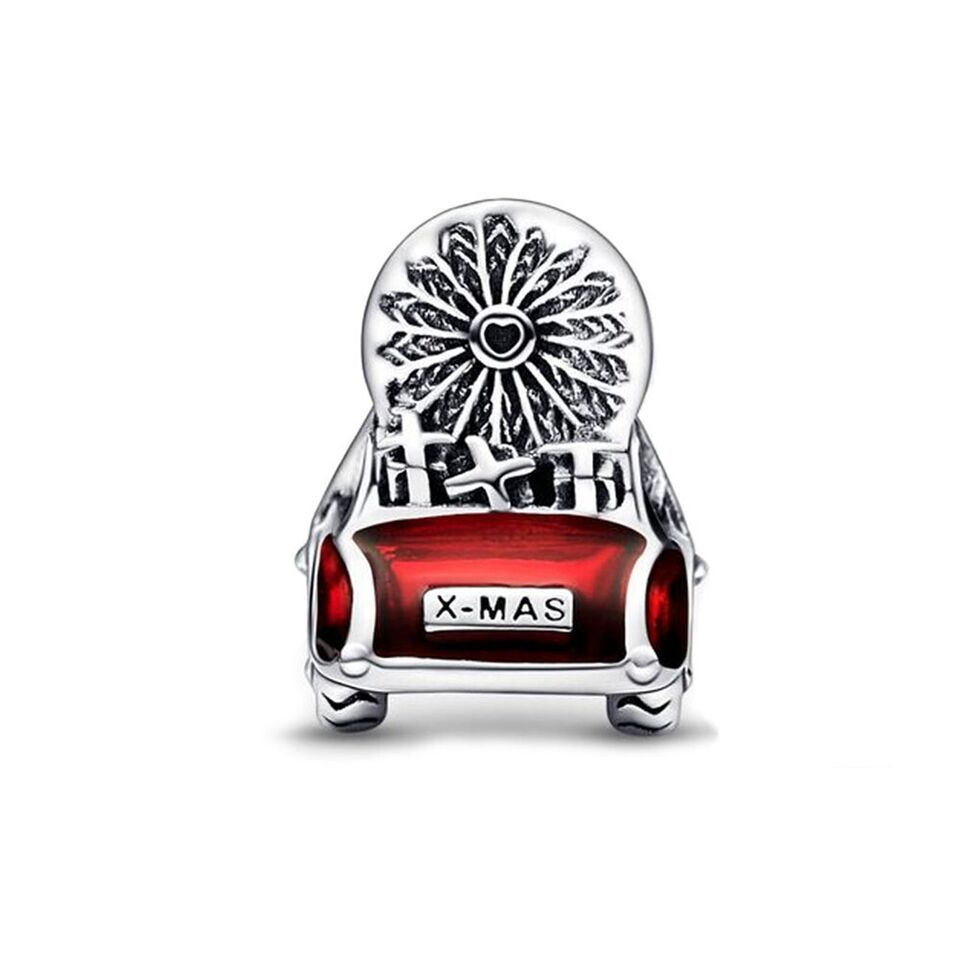 Car With Christmas Tree Charm - bellissi