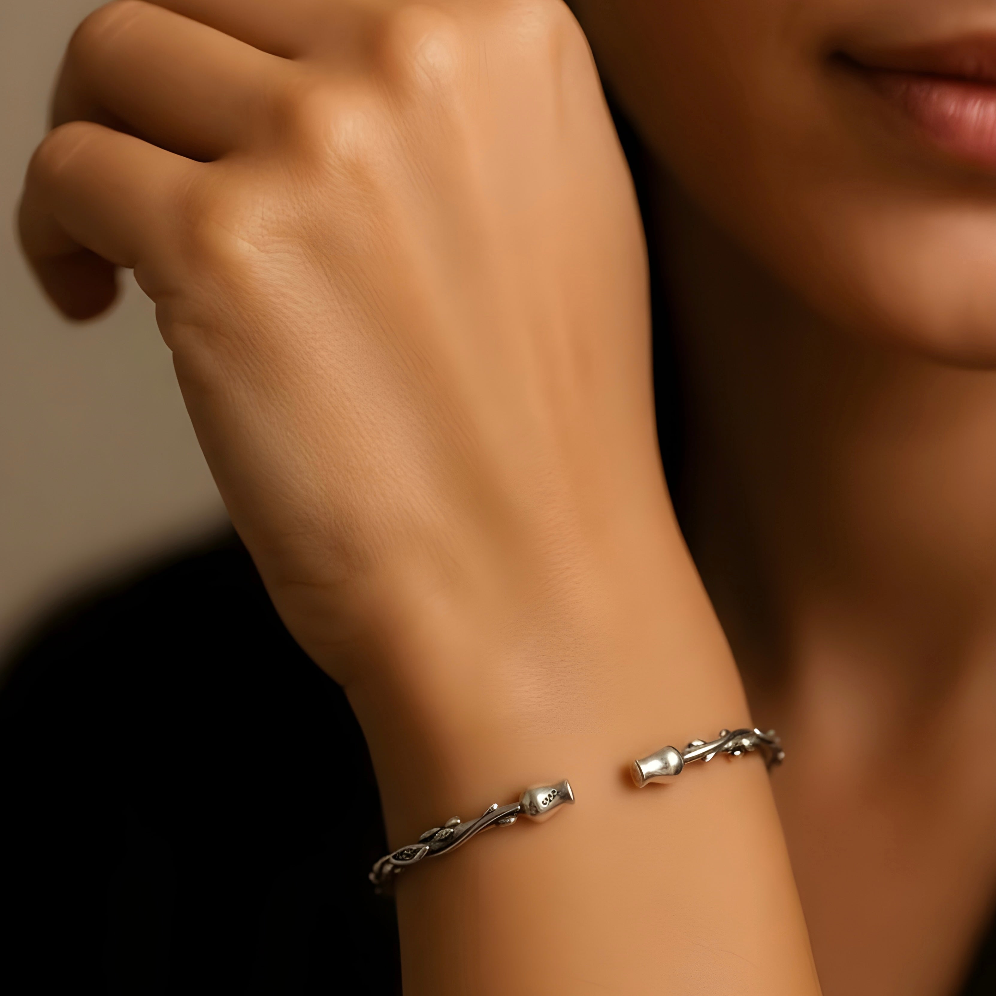 Silver Bracelet with Rose Ends