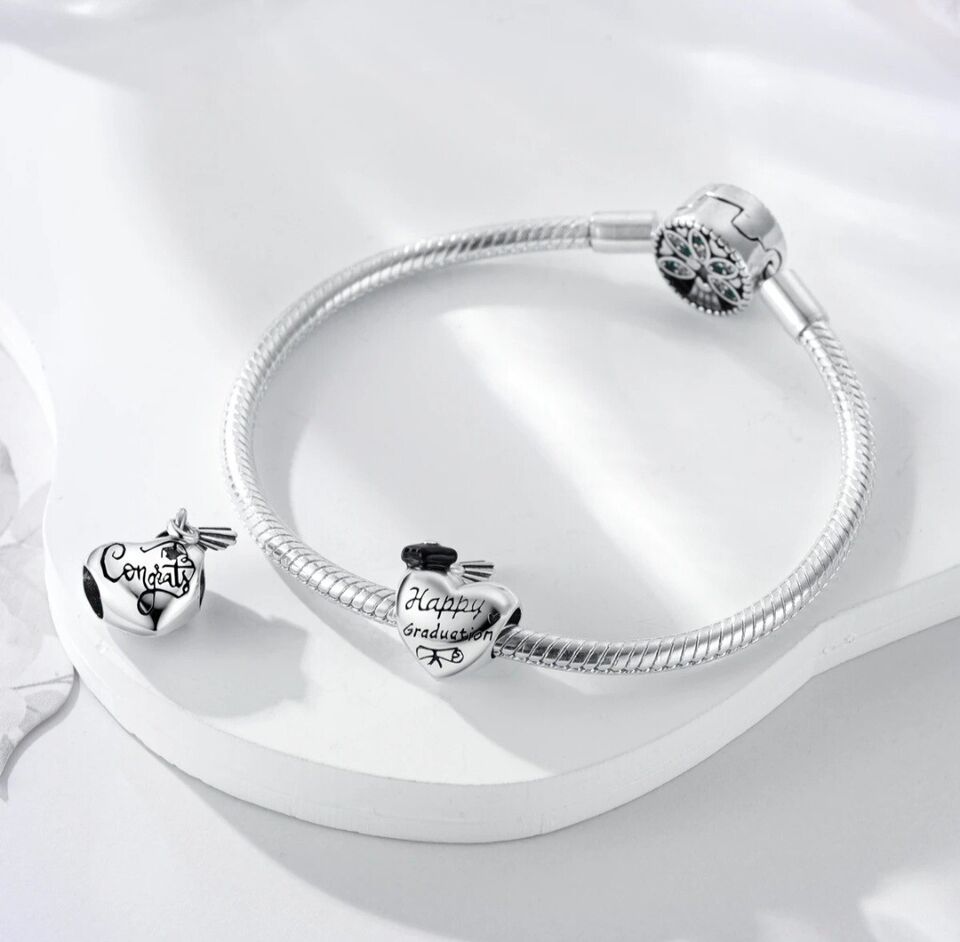 Happy Graduation Heart With Cap Charm - bellissi