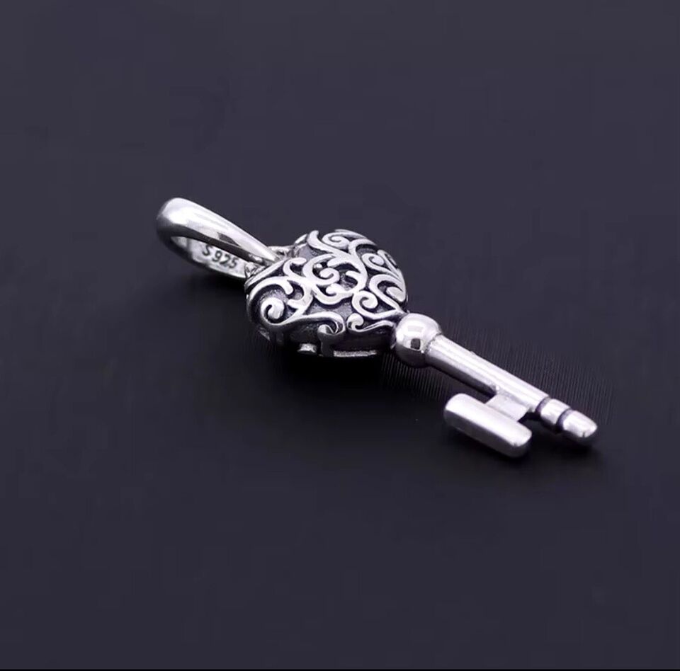 Key To Heart Dangle Charm - bellissi