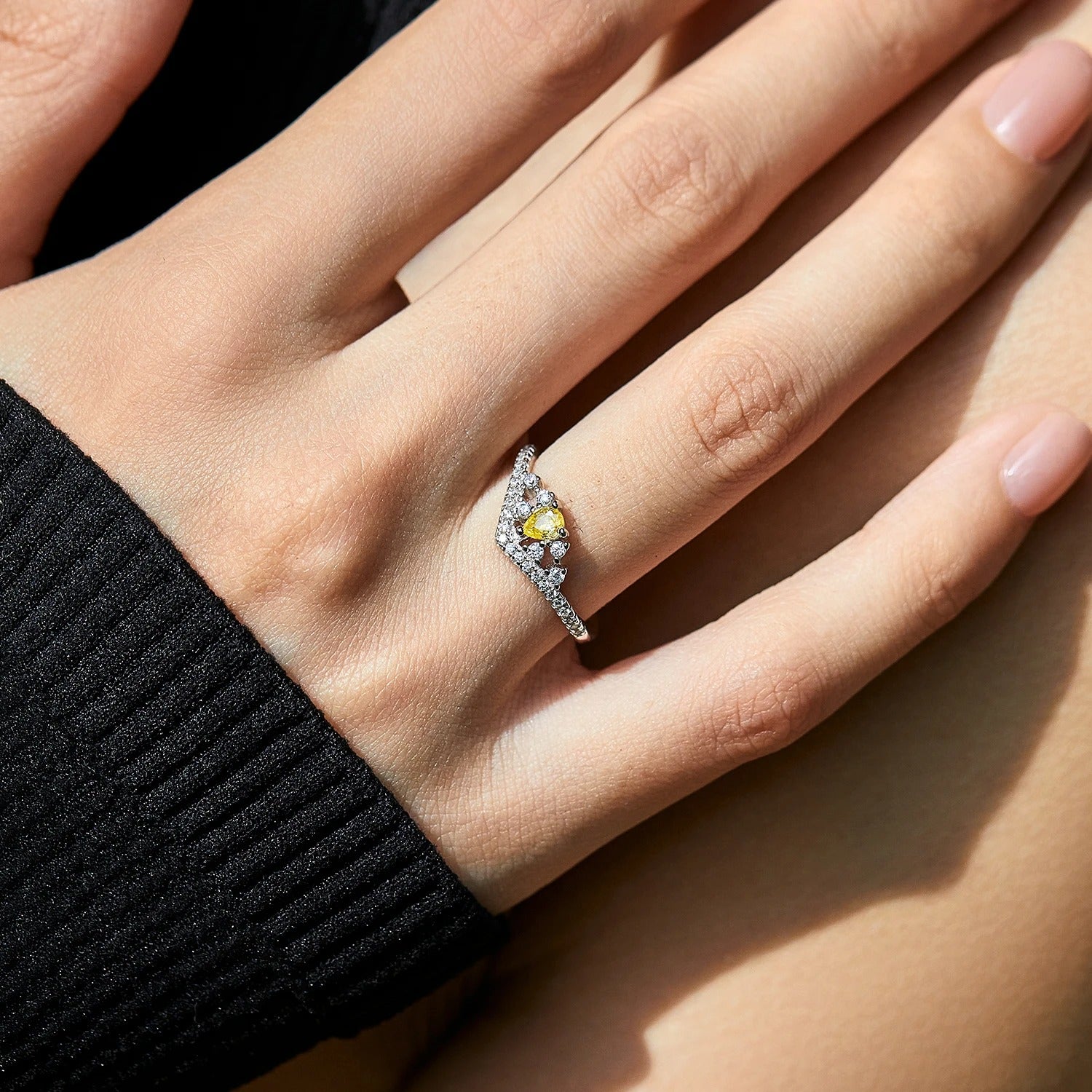 Silver Luxury Sparkling Water Drop CZ Ring