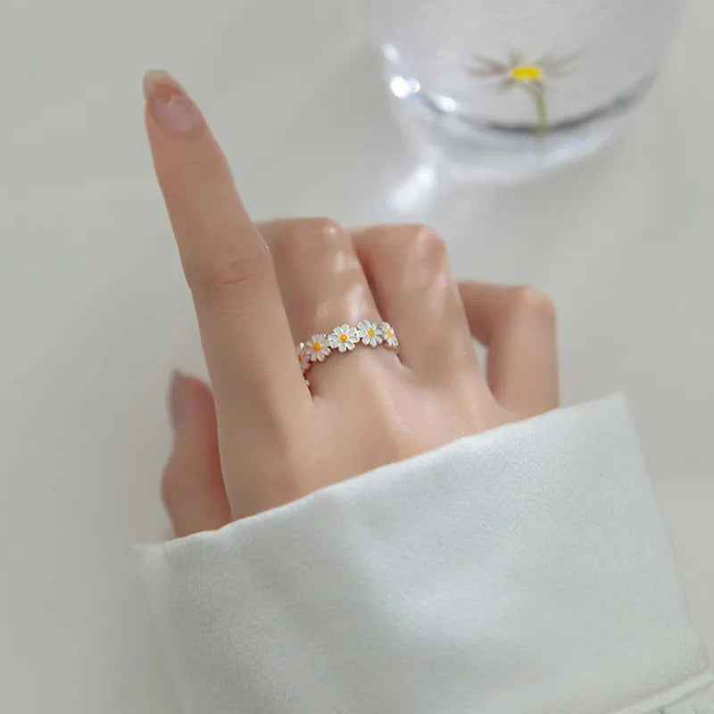 Daisy Flower Ring