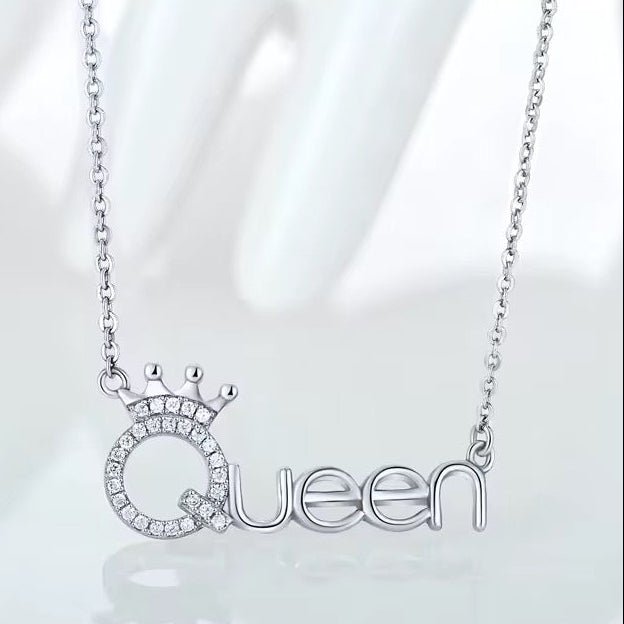 Queen Crown Necklace - bellissi