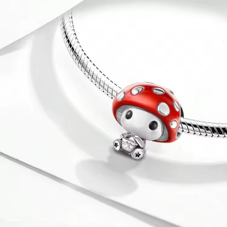 Red Mushroom Charm - bellissi