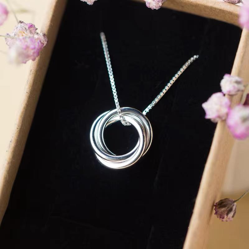 Sterling Silver Trinity Knot Necklace