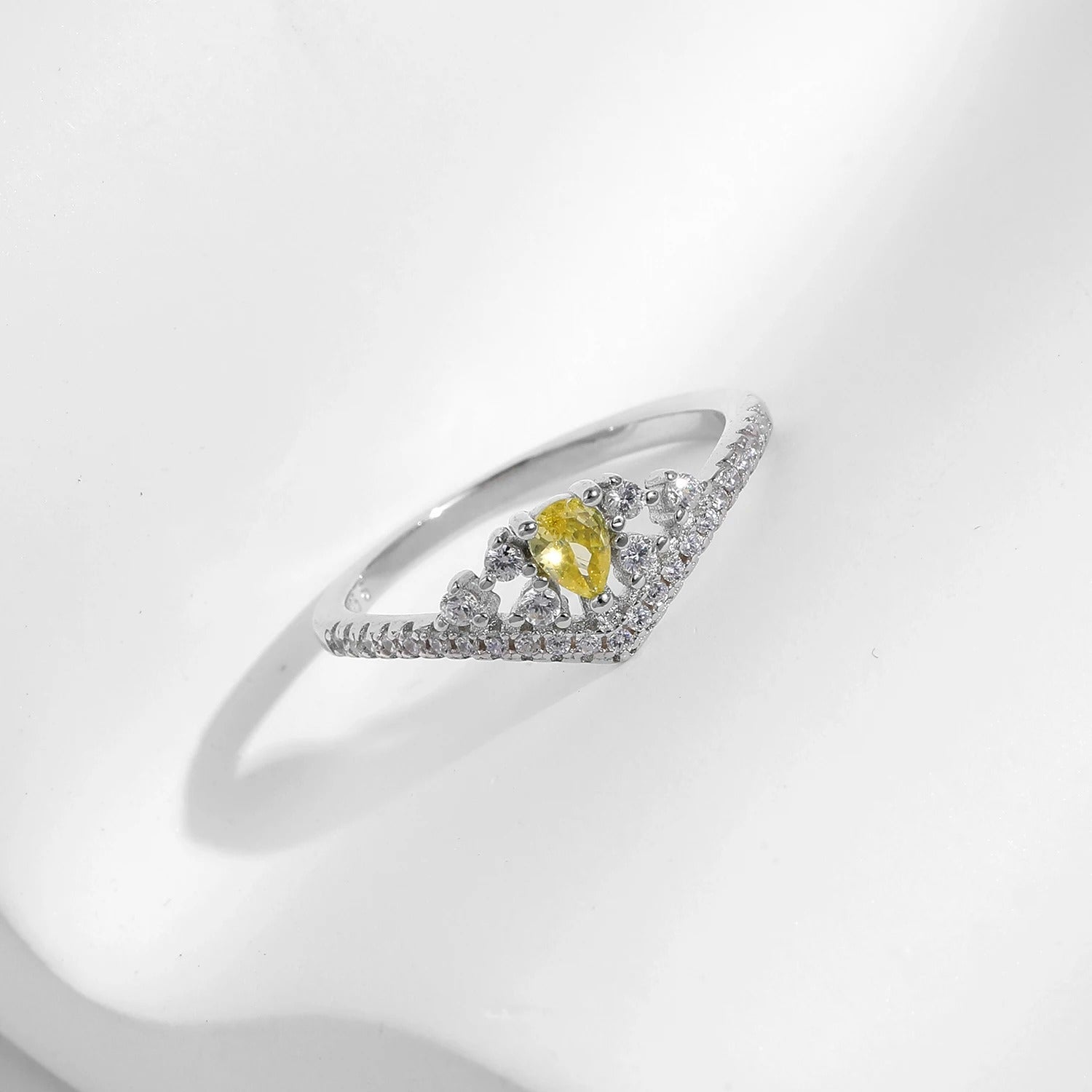 Silver Luxury Sparkling Water Drop CZ Ring - bellissi