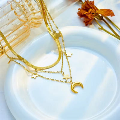 18K Gold Plated Stainless Steel Moon and Star Necklace - bellissi