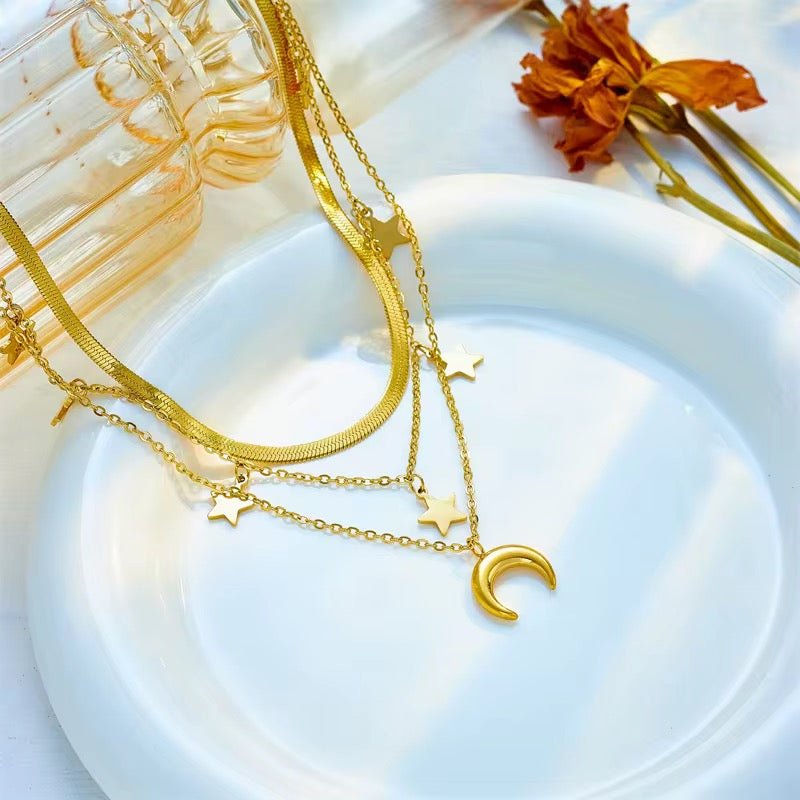18K Gold Plated Stainless Steel Moon and Star Necklace - bellissi