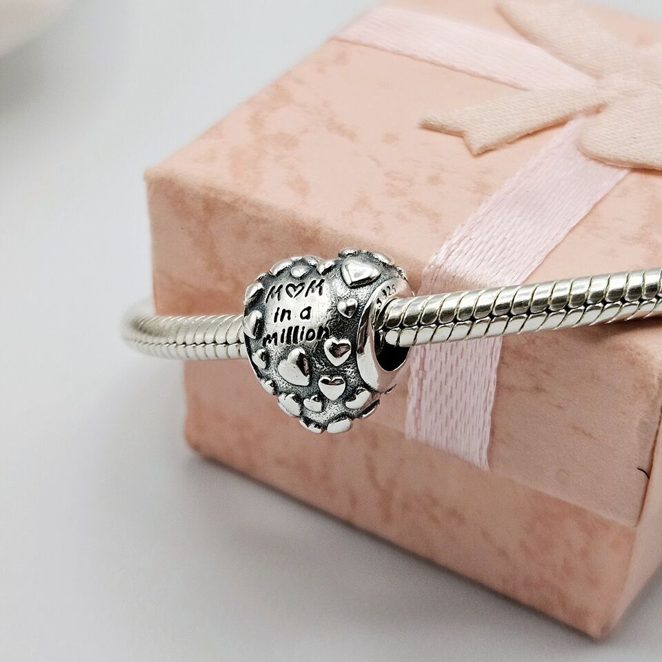 Love Mum Heart Red Zircon Charm