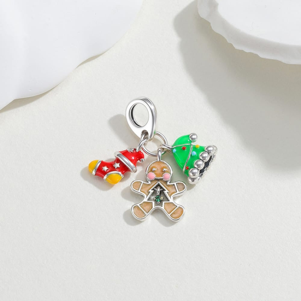 Festive Gingerbread Delight Charm