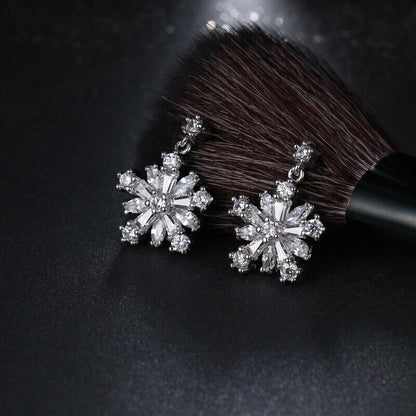 Sparkling Zirconia Snowflakes Stud Earrings