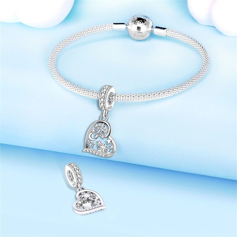 Heart With Snowflakes & House Christmas