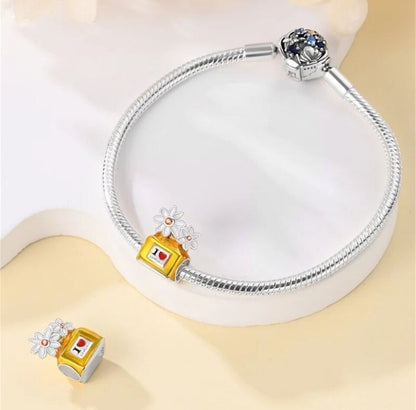 Love Perfume Daisy Flower Charm