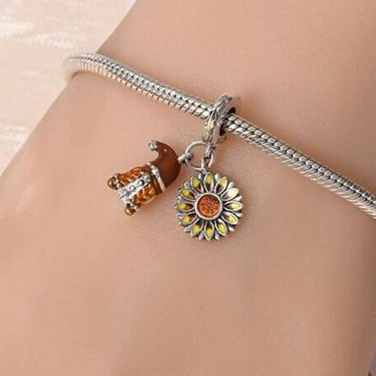 Gnome & Daisy Flower Dangle Charm