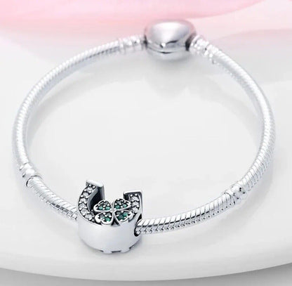 Heart Clover Green in Horseshoe L Charm