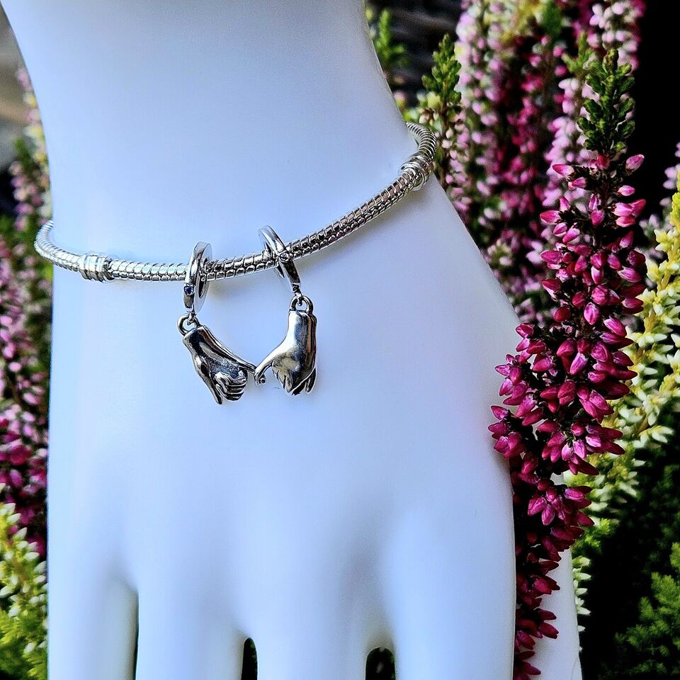 Holding Hands Love Dangle Charm