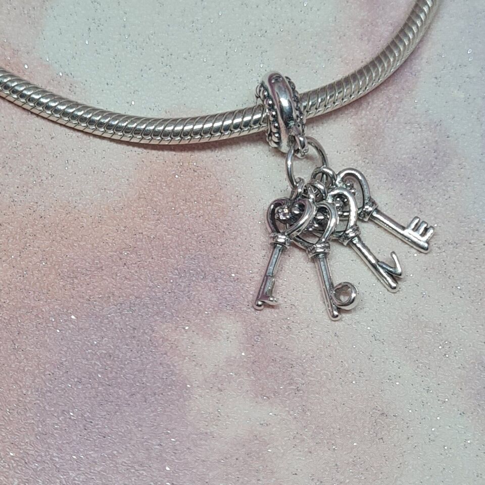 Keys Of Love Charm