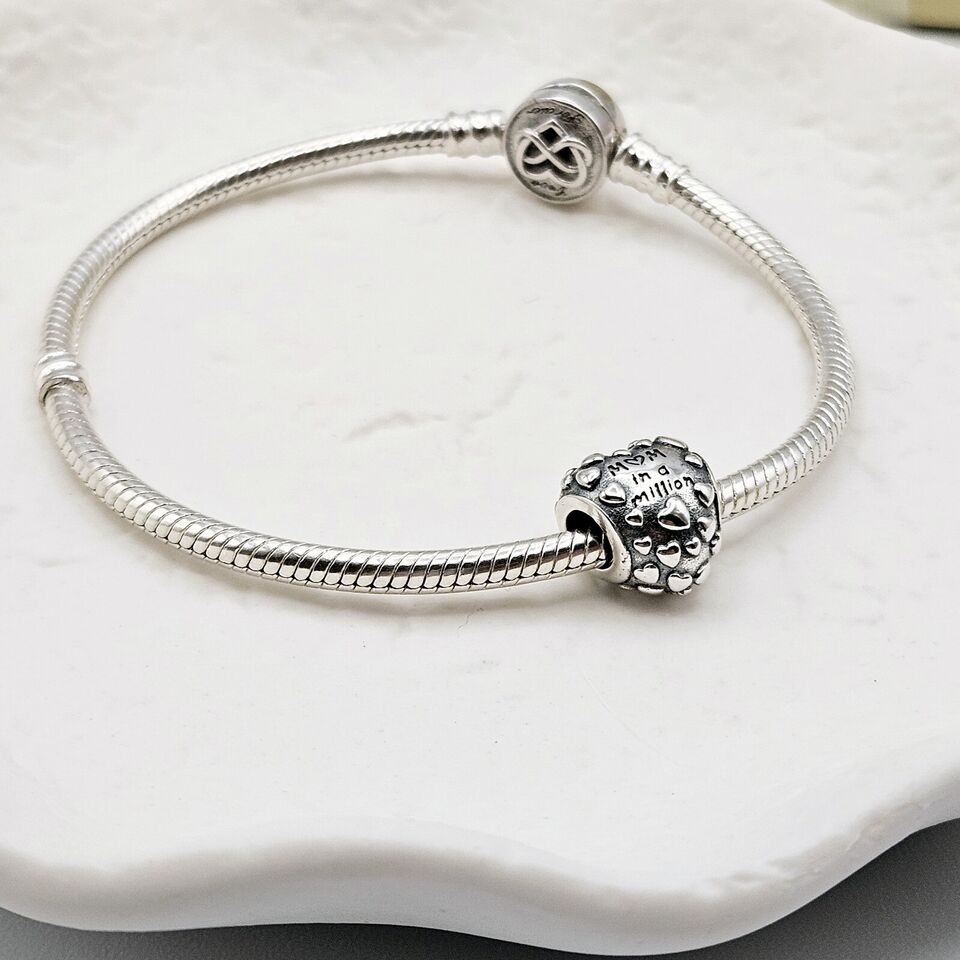 Love Mum Heart Red Zircon Charm