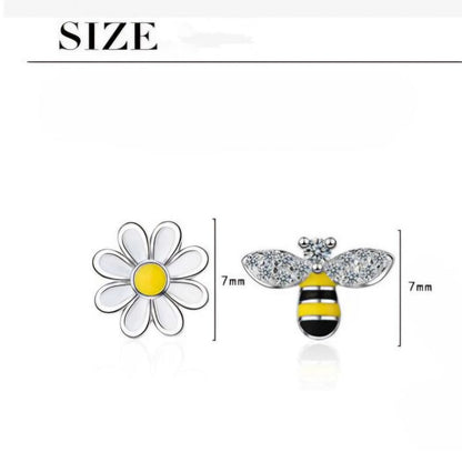 Sparkling Bee & Daisy Stud Earrings