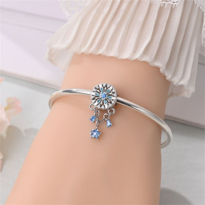 Merry Crystal Star Charm