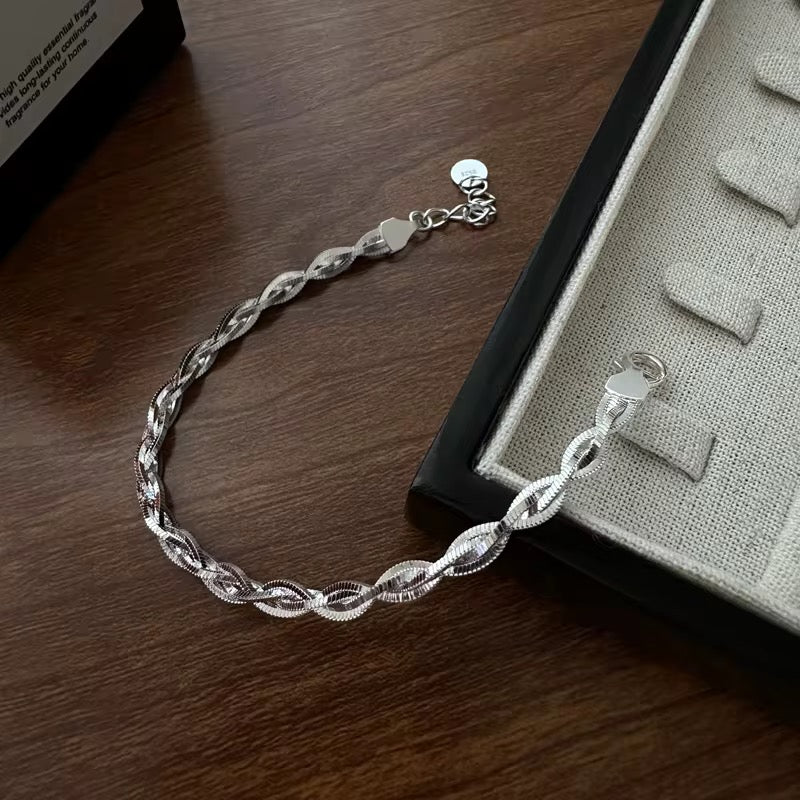 Silver Twist Elegance Bracelet