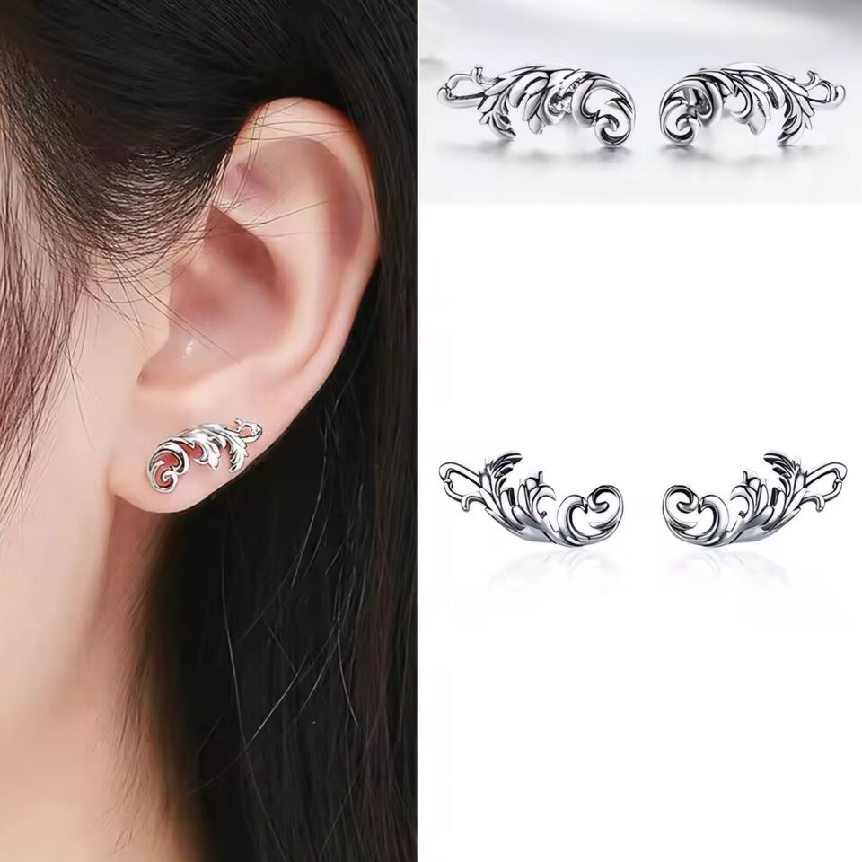 Retro Pattern Leaf Stud Earrings
