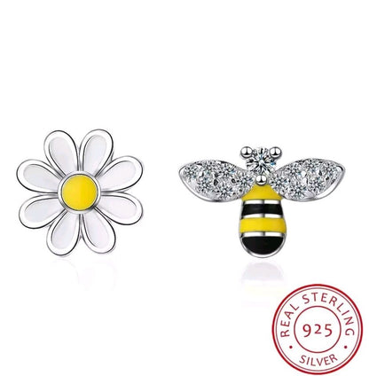Sparkling Bee & Daisy Stud Earrings