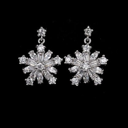 Sparkling Zirconia Snowflakes Stud Earrings