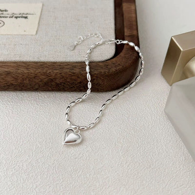 Minimalist heart bracelet delicate chain jewelry romantic charm bracelet for women elegant everyday wear