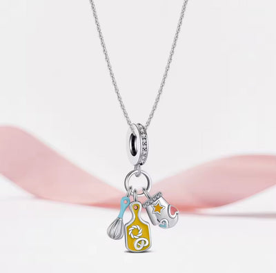 “Chef’s Love” Kitchen Utensils Charm - bellissi