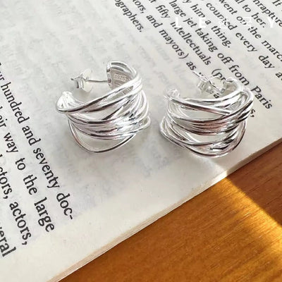 Chic Claw Hoop Earrings Twisted Silver Earrings - bellissi