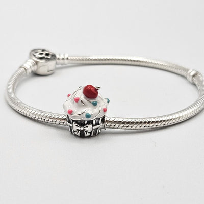 Cupcake Muffin Charm - bellissi