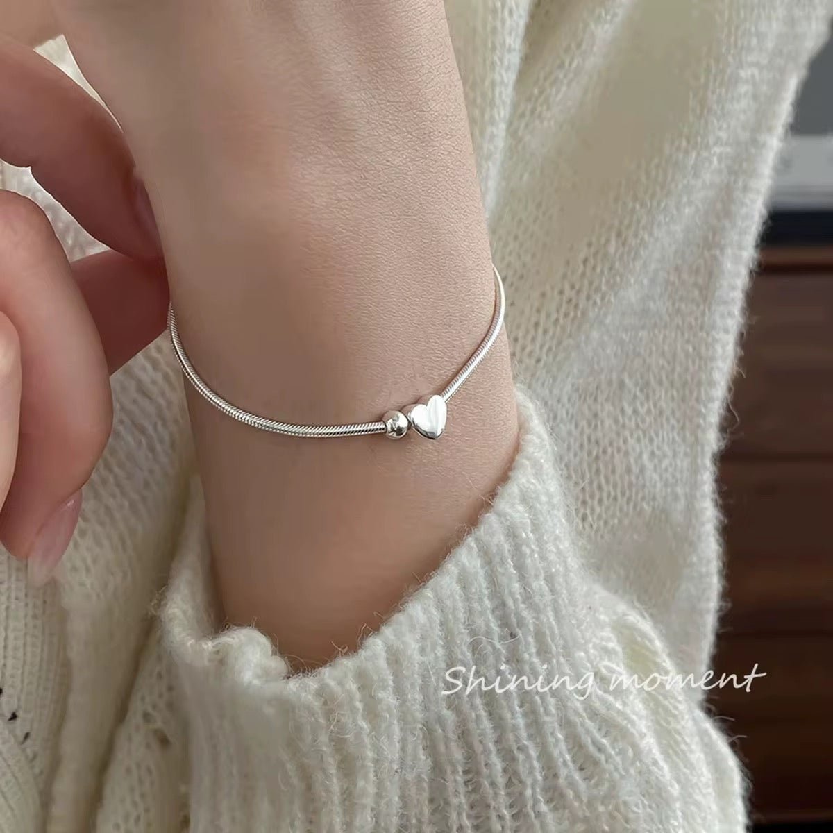Delicate Heart Snake Bracelet - bellissi
