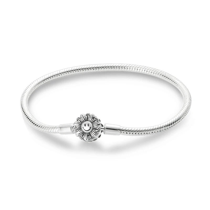 Happy Flower Charm Bracelet - bellissi