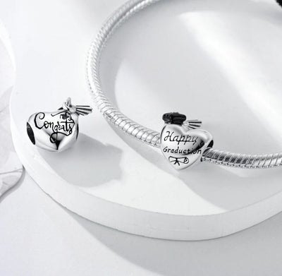 Happy Graduation Heart With Cap Charm - bellissi