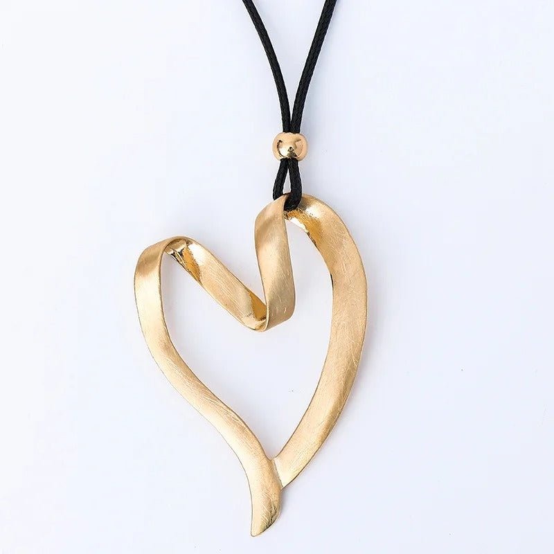Heart Pendant Long Necklace - bellissi