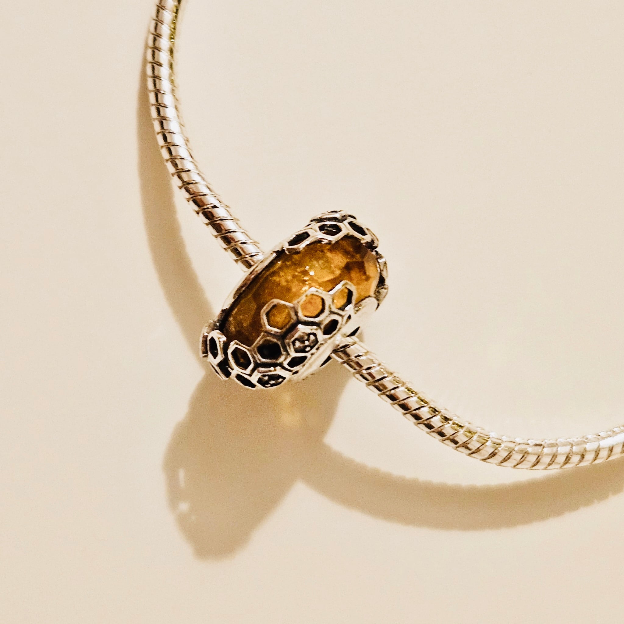 Honeycomb Murano Charm - bellissi