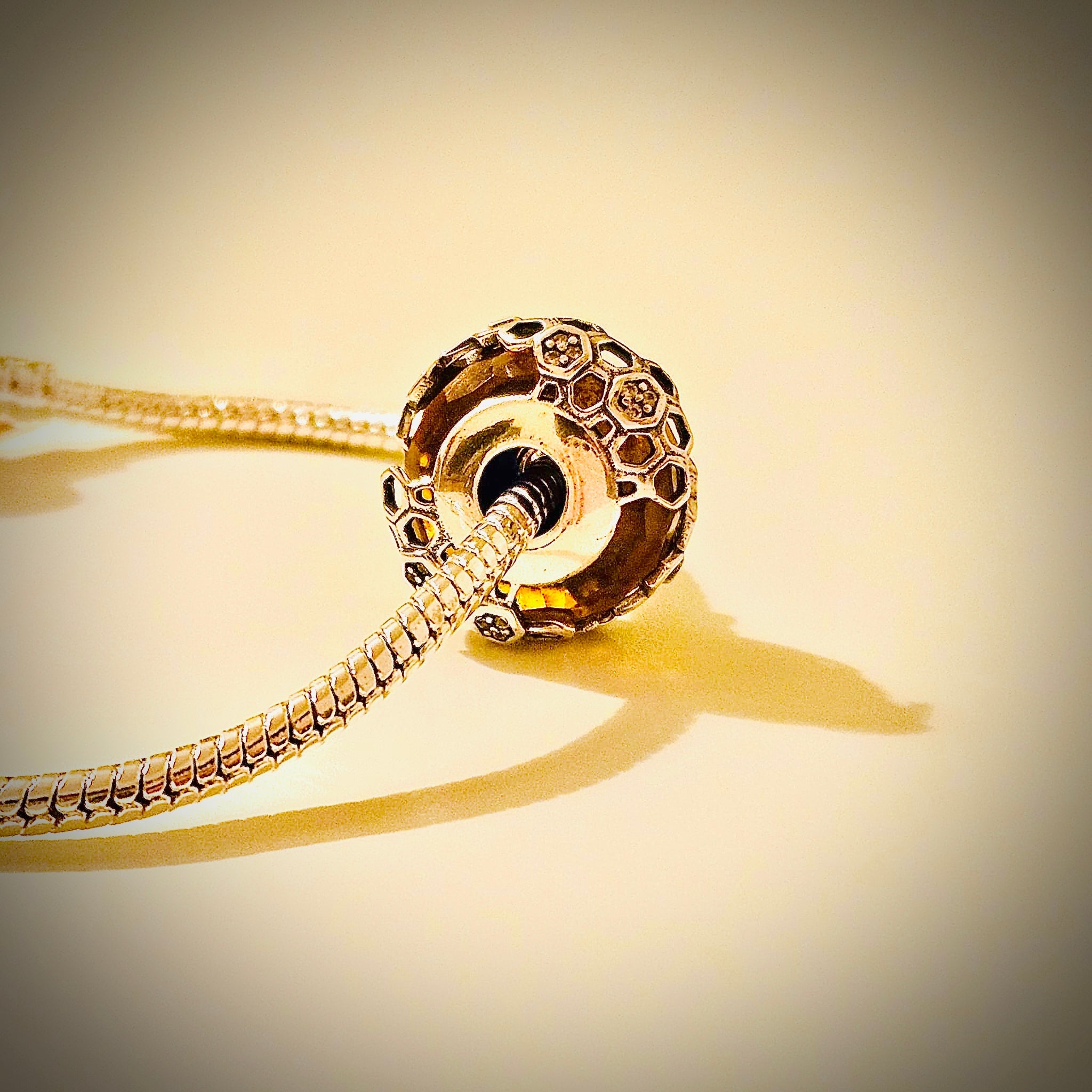 Honeycomb Murano Charm - bellissi