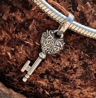 Key To Heart Dangle Charm - bellissi